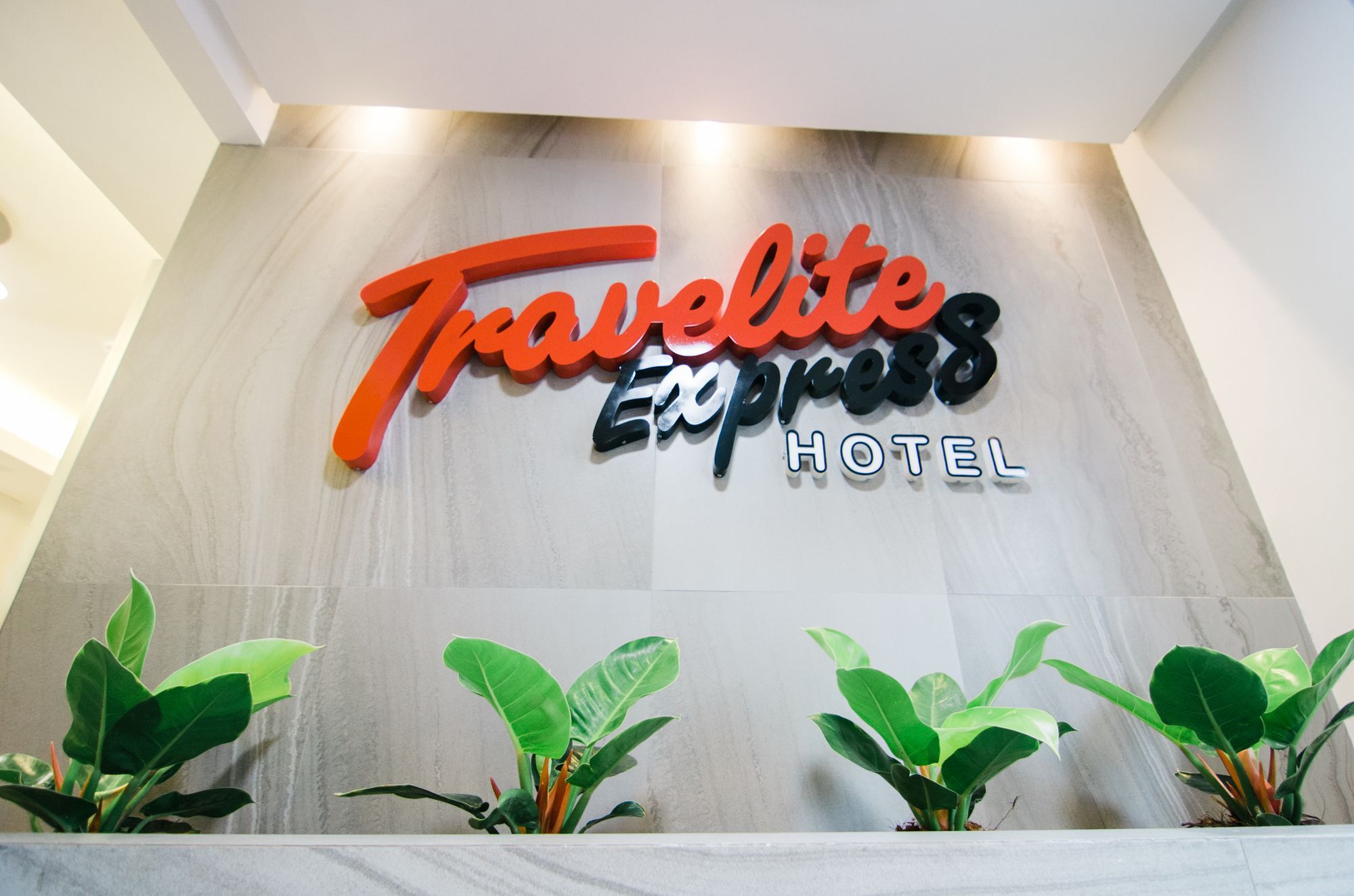 Travelite Express Hotel Baguio City Exteriör bild